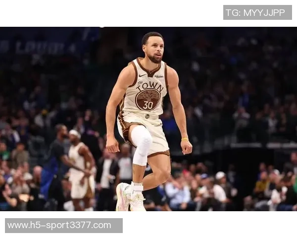 库里赞巴追梦掌控比赛局势末节我只需短暂出场便锁定胜局